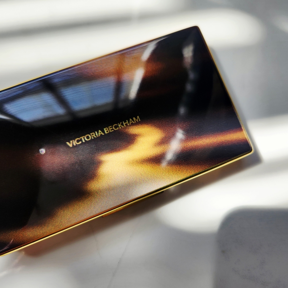 Victoria Beckham Luxe Bronzing Brick Shade 02